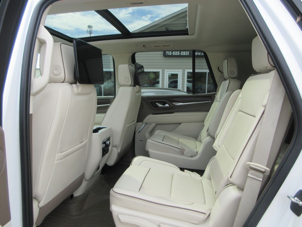 2023 GMC Yukon Image 9