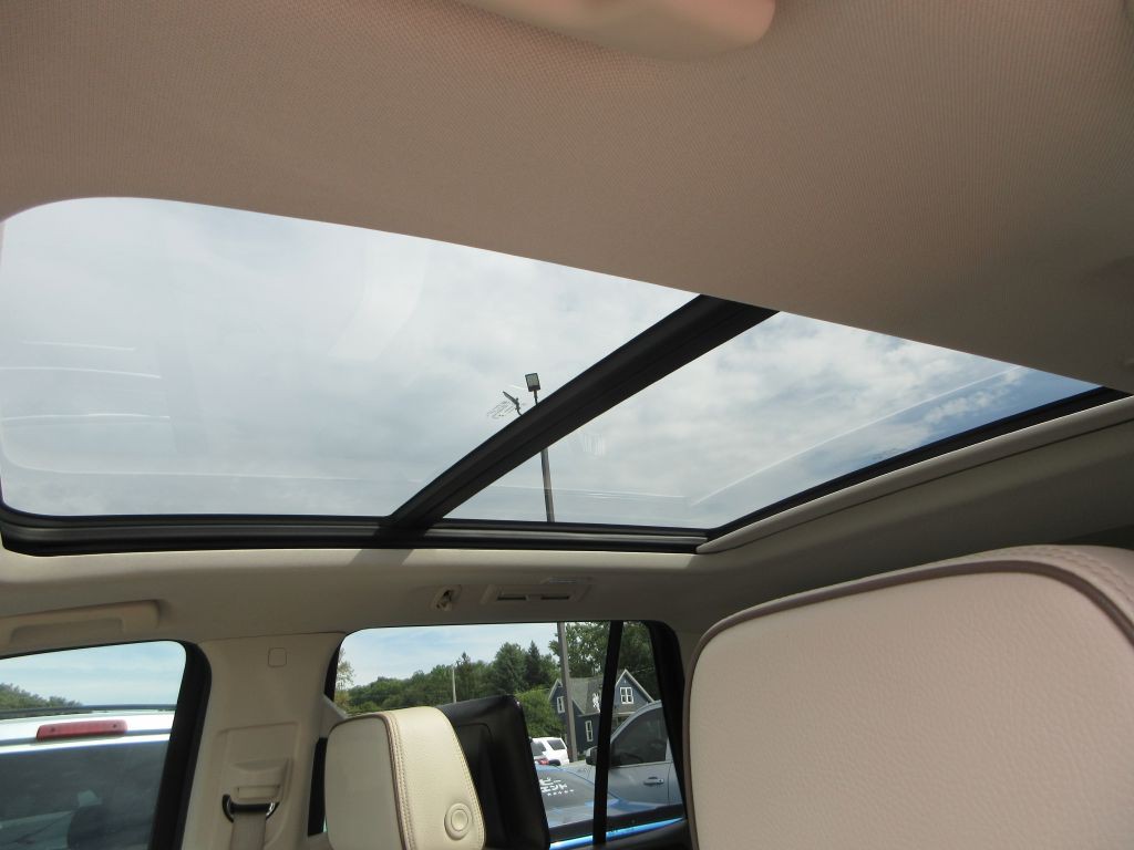 2023 GMC Yukon Image 22