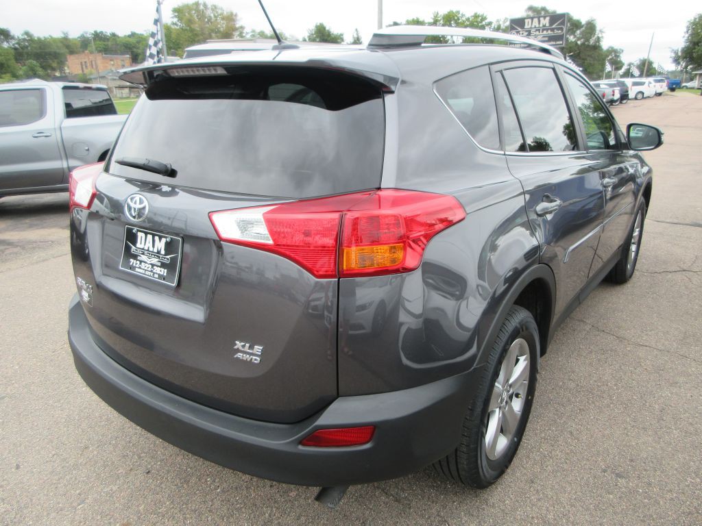 2015 Toyota Rav4 Image 5