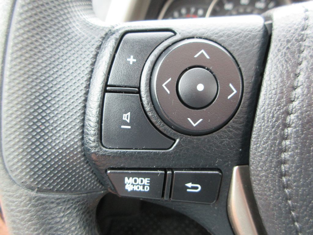 2015 Toyota Rav4 Image 14