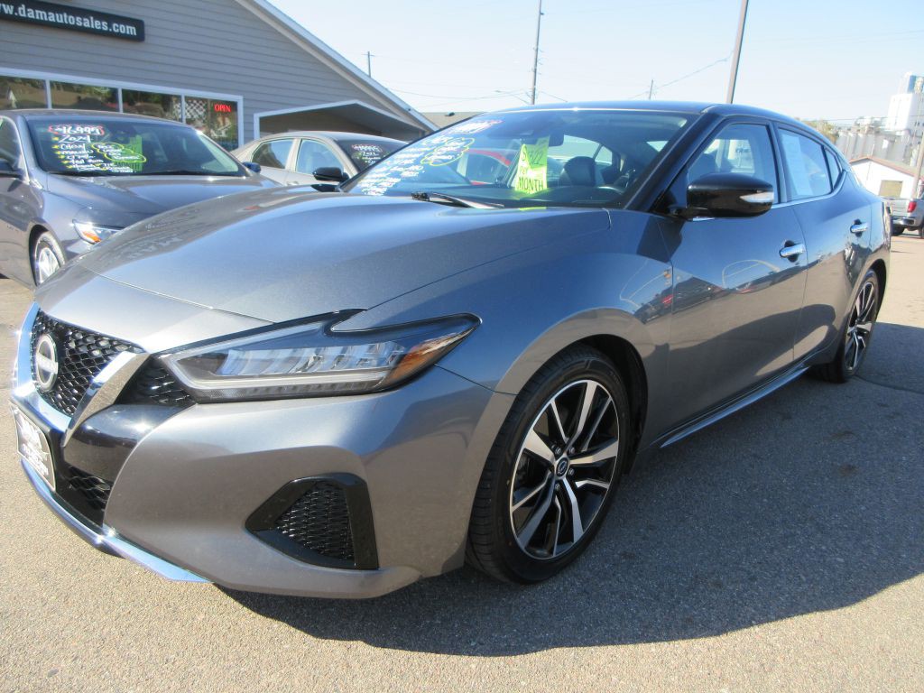 2023 Nissan Maxima Image 1