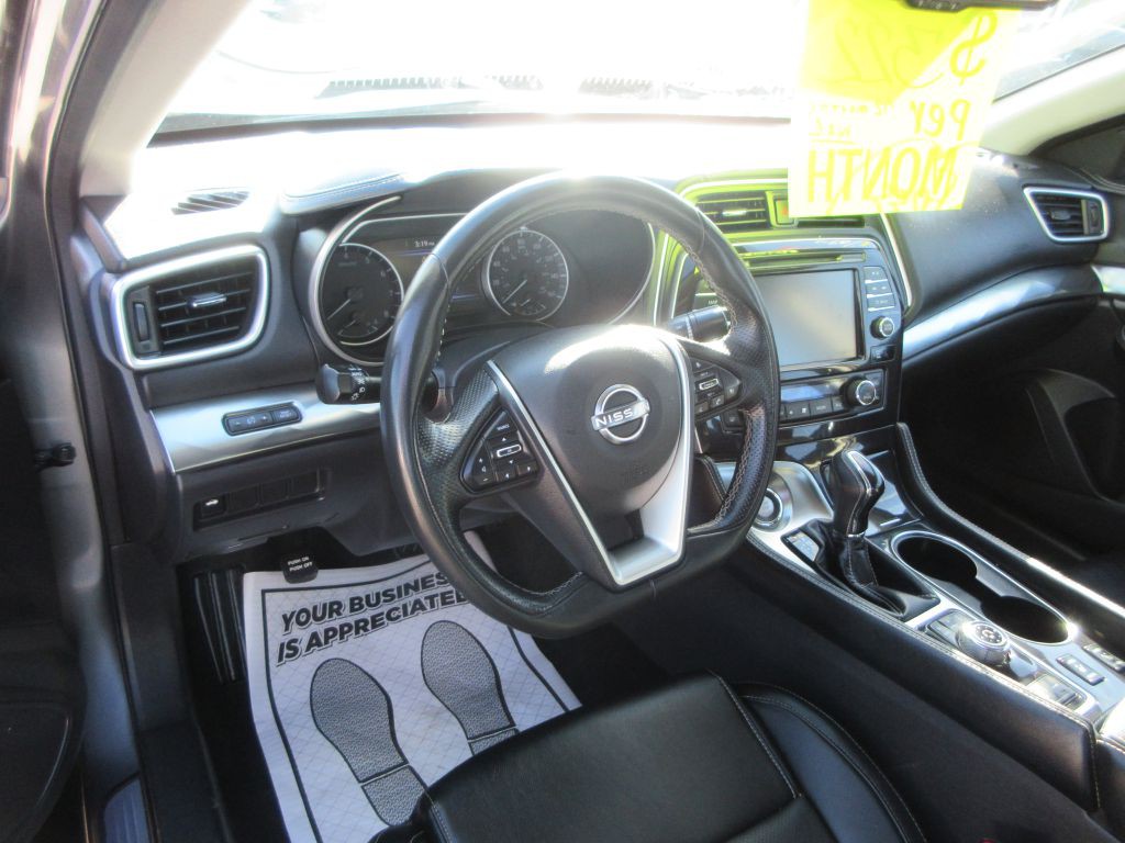 2023 Nissan Maxima Image 12