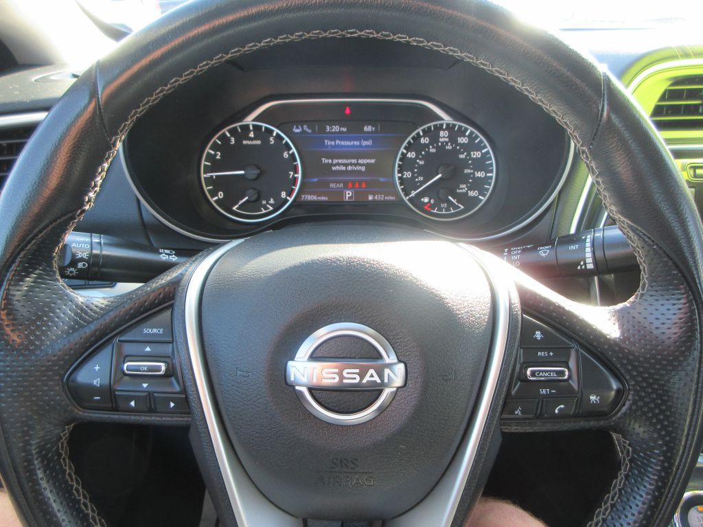 2023 Nissan Maxima Image 13