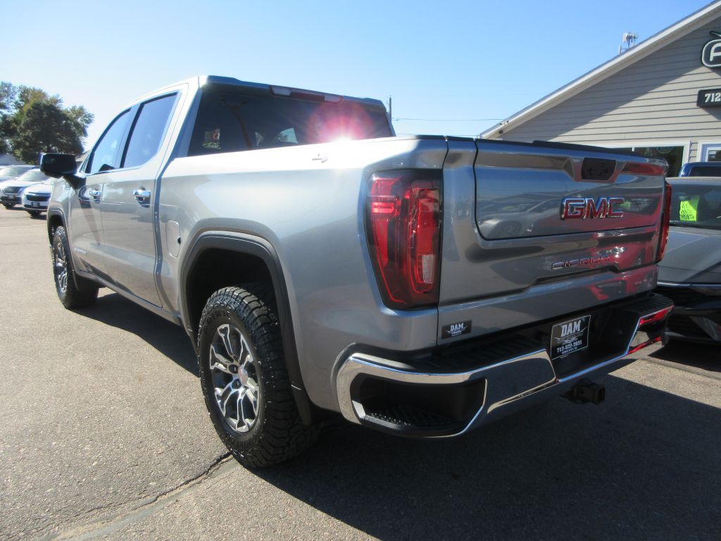 2025 GMC Sierra Image 3
