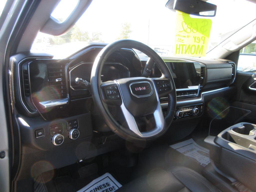 2025 GMC Sierra Image 13
