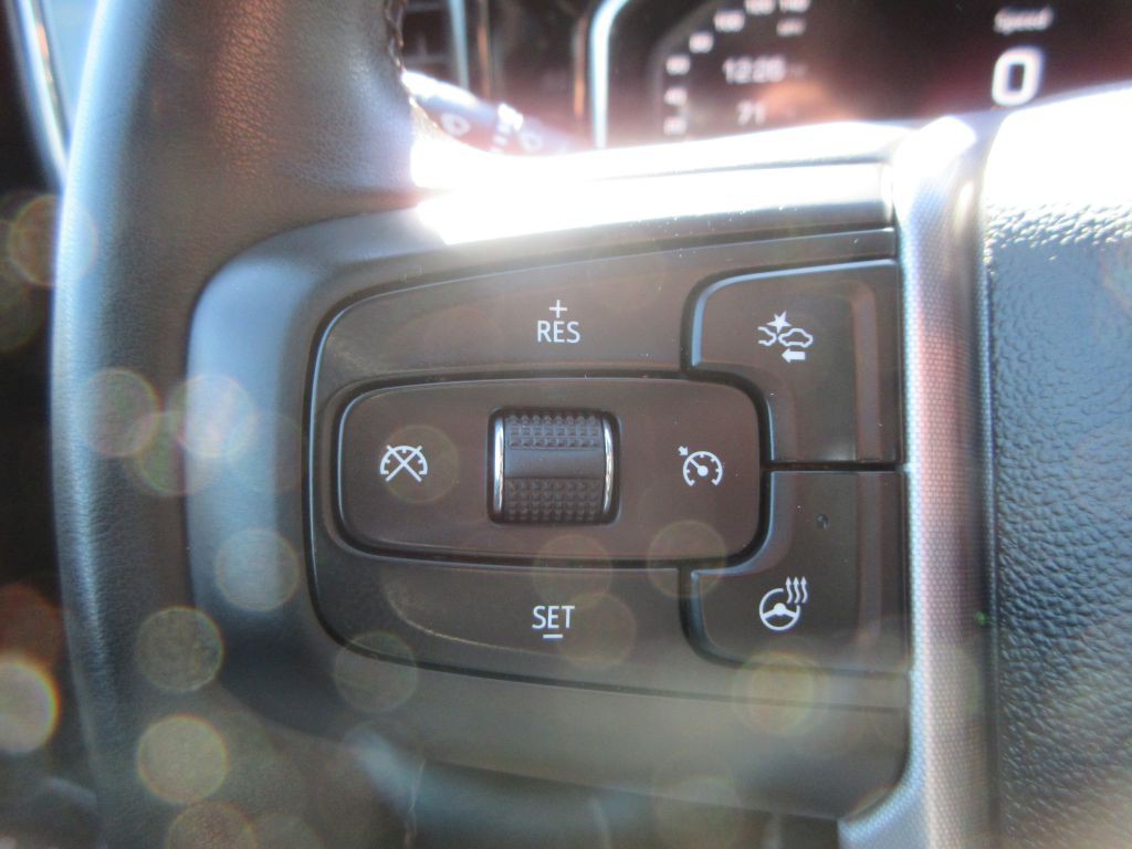 2025 GMC Sierra Image 16