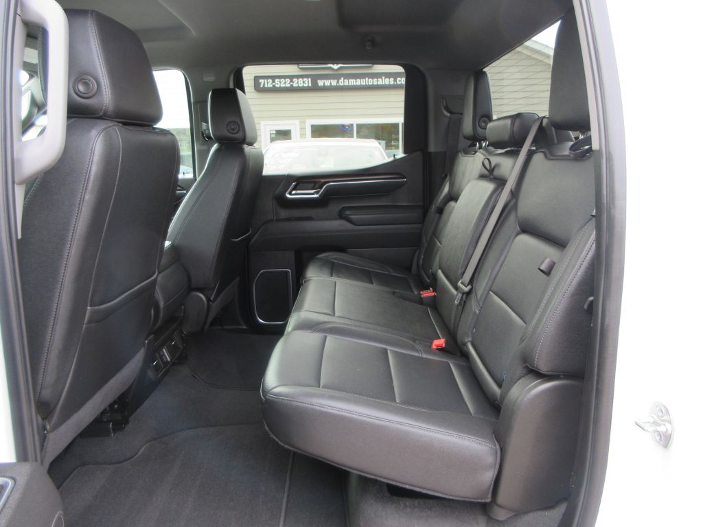 2025 GMC Sierra Image 9