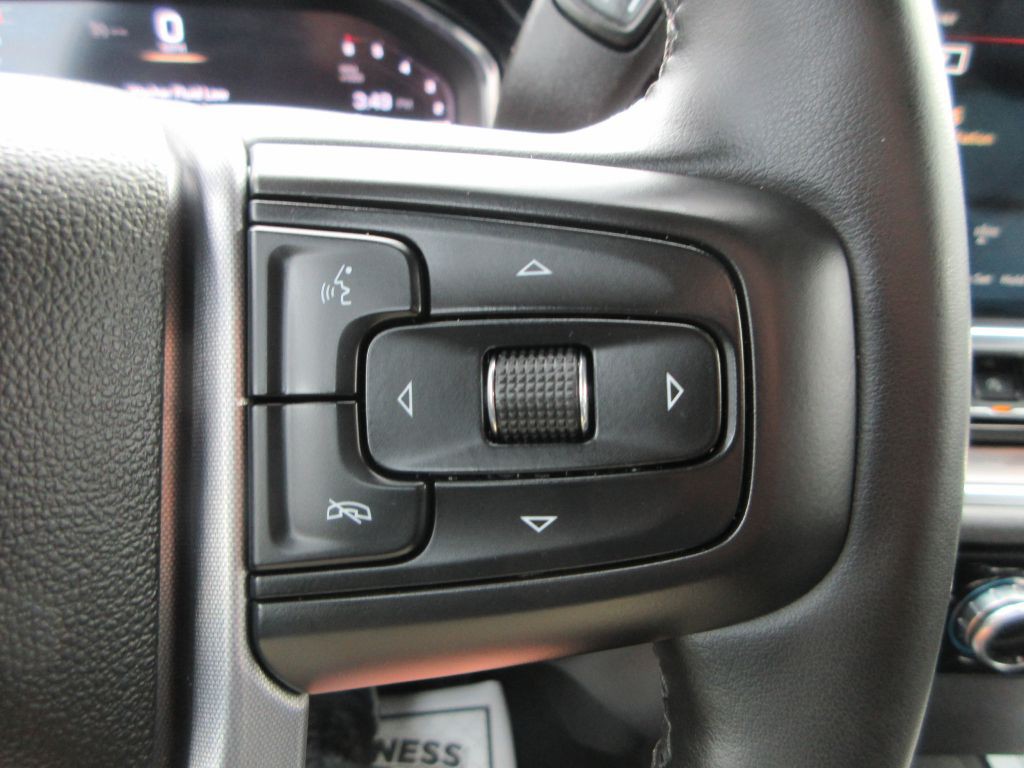 2025 GMC Sierra Image 16