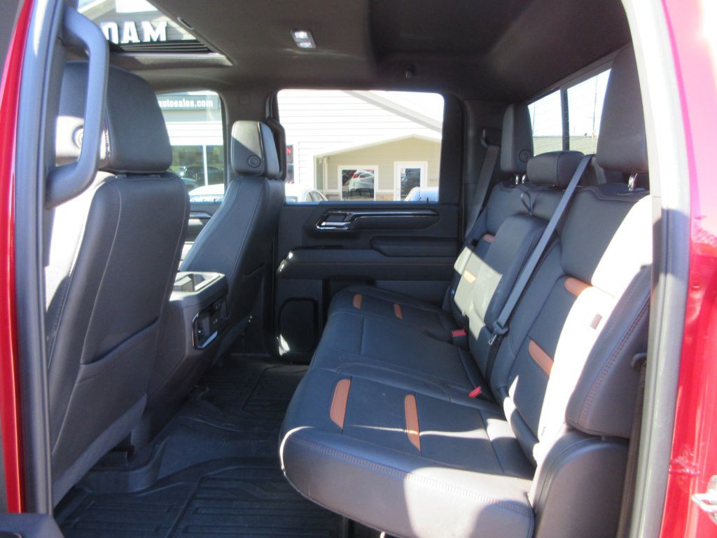 2025 GMC Sierra Image 9
