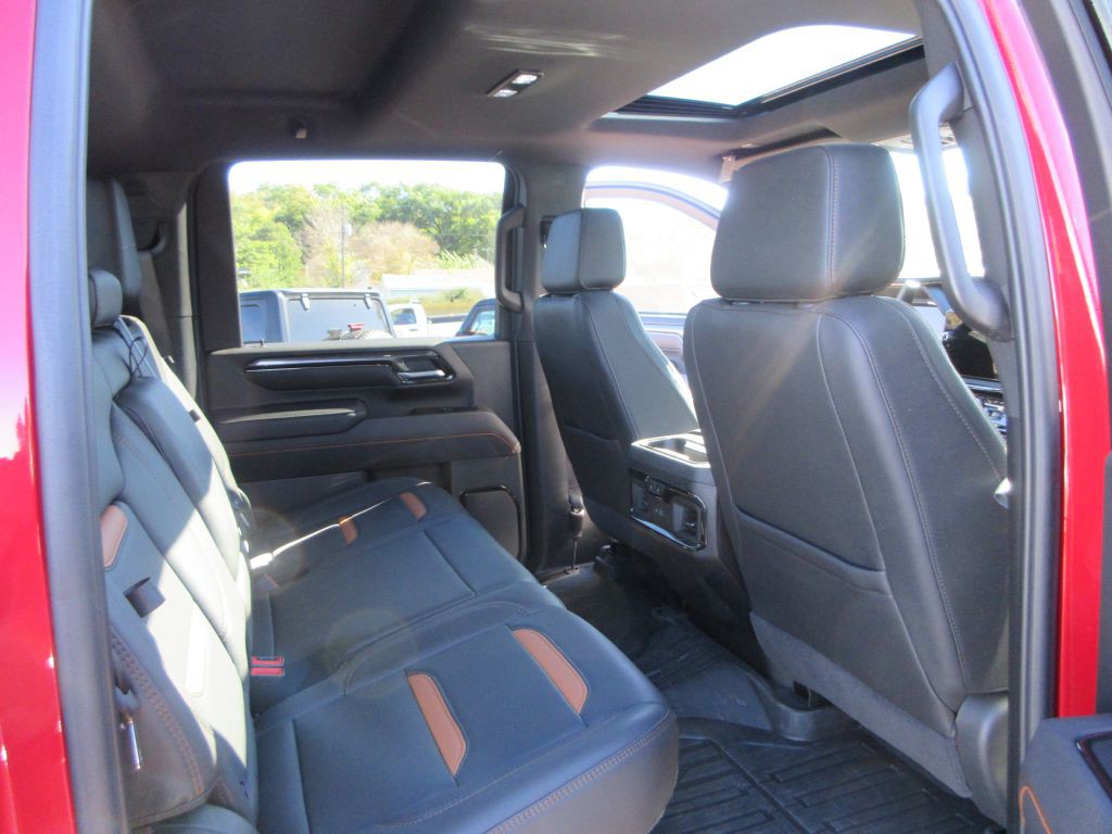 2025 GMC Sierra Image 10
