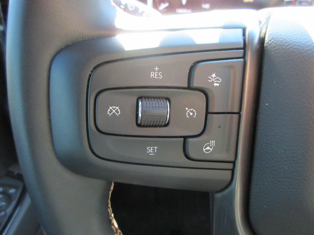 2025 GMC Sierra Image 13