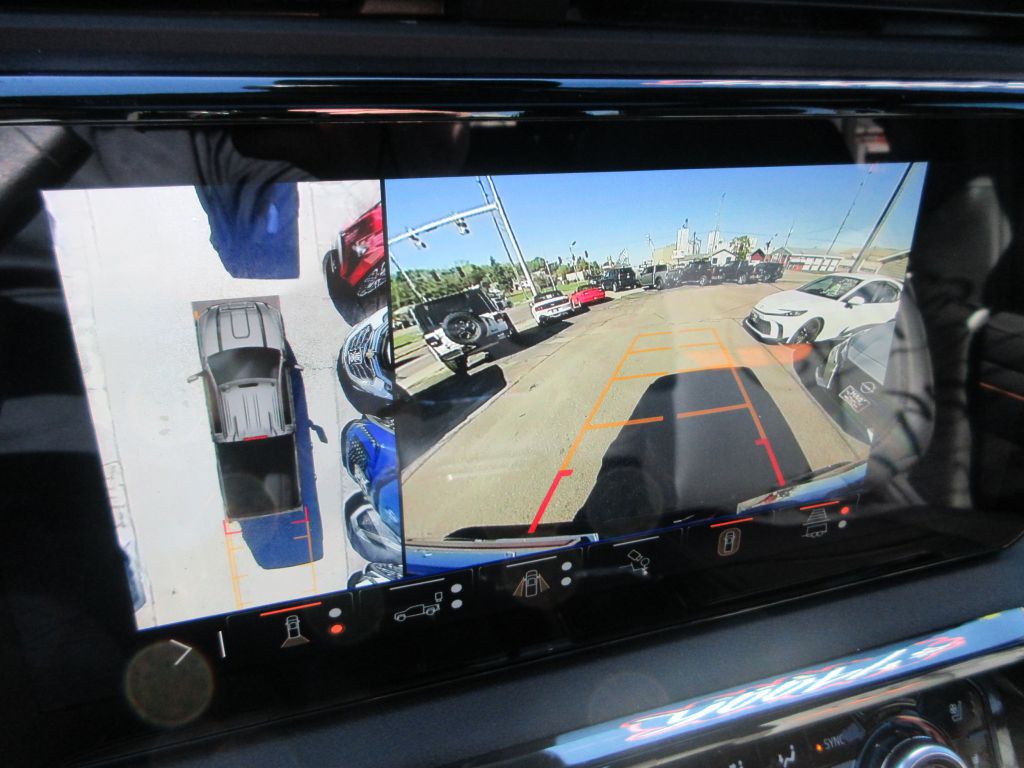 2025 GMC Sierra Image 16