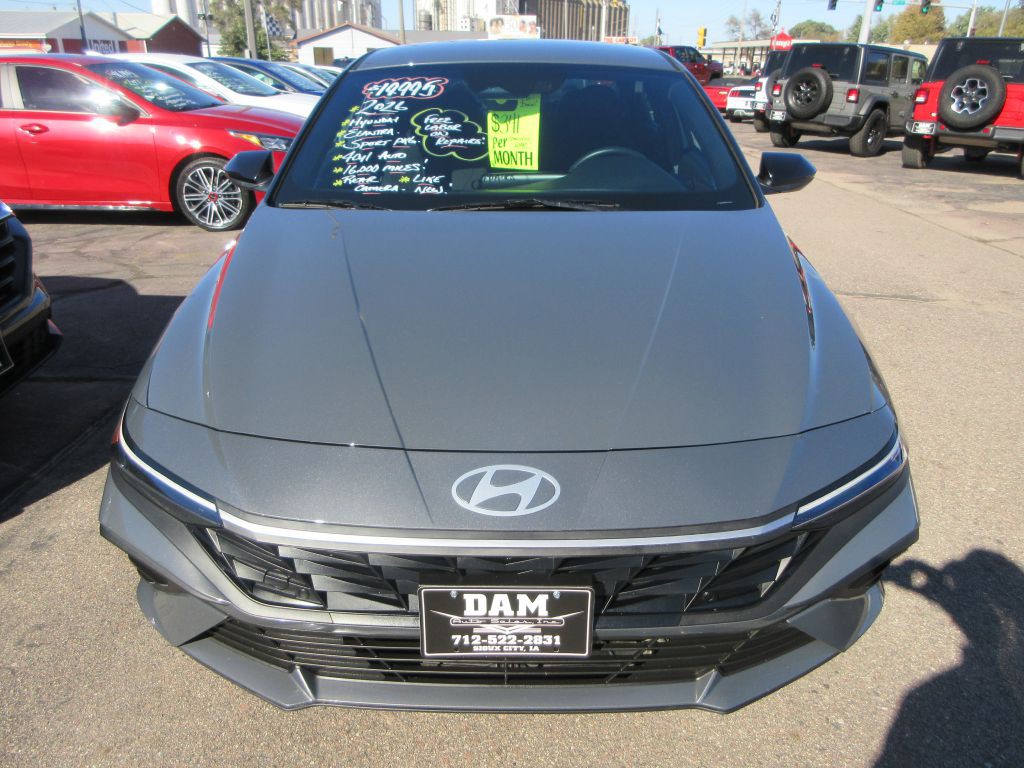 2026 Hyundai Elantra Image 7
