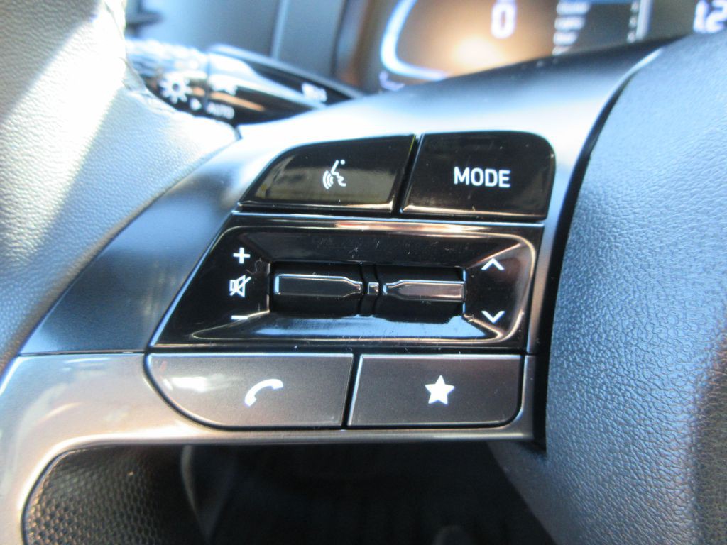 2026 Hyundai Elantra Image 13