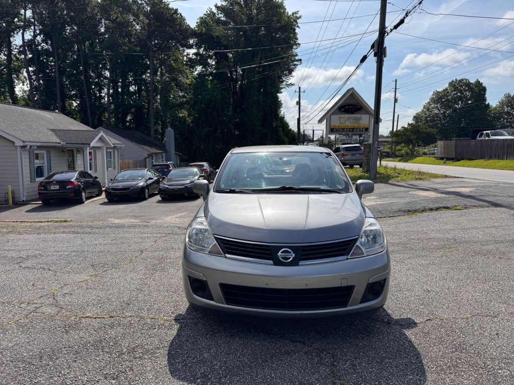 2008 Nissan Versa Image 2
