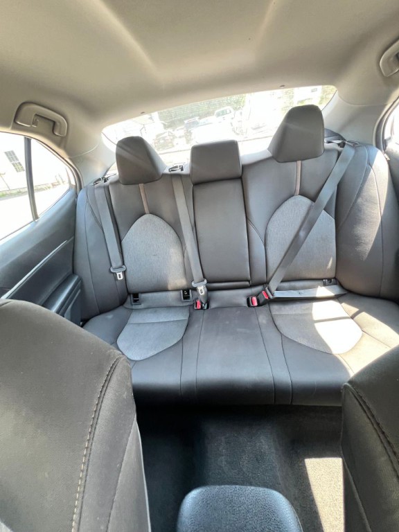 2019 Toyota Camry Image 13