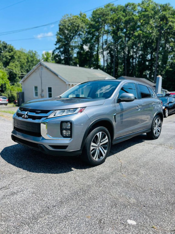 2021 Mitsubishi Outlander Image 1