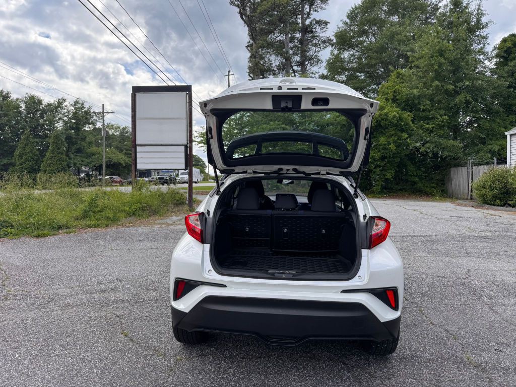 2020 Toyota C-HR Image 9