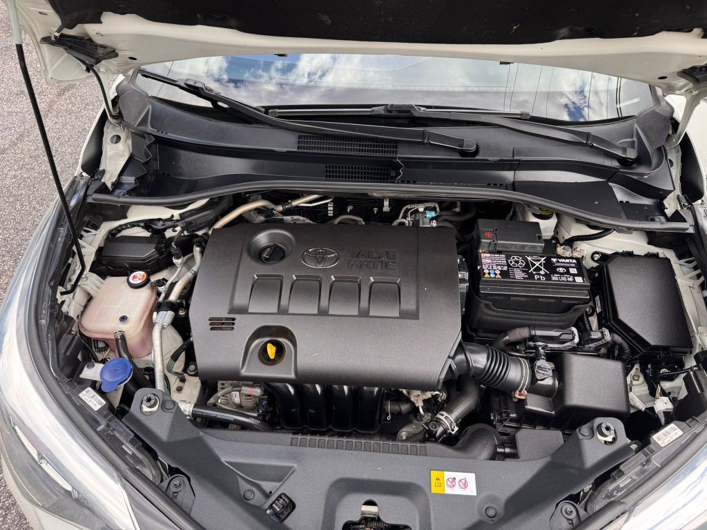 2020 Toyota C-HR Image 15