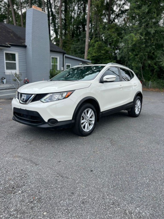2018 Nissan Rogue Image 2