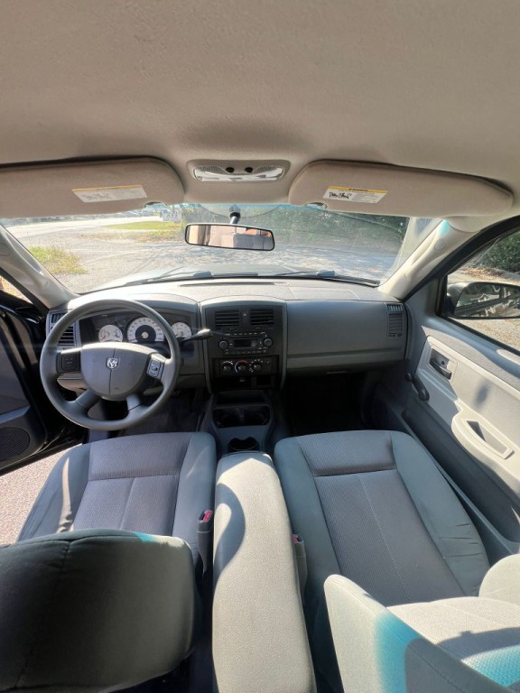 2005 Dodge Dakota Image 7
