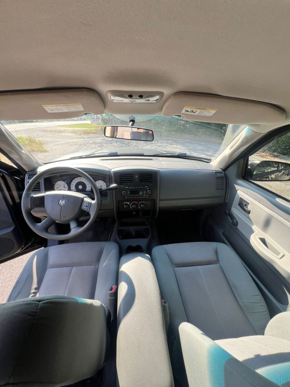 2005 Dodge Dakota Image 12