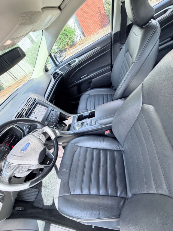 2017 Ford Fusion Image 8