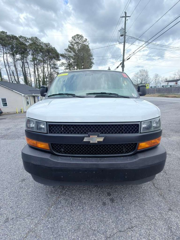 2019 Chevrolet Express Image 10