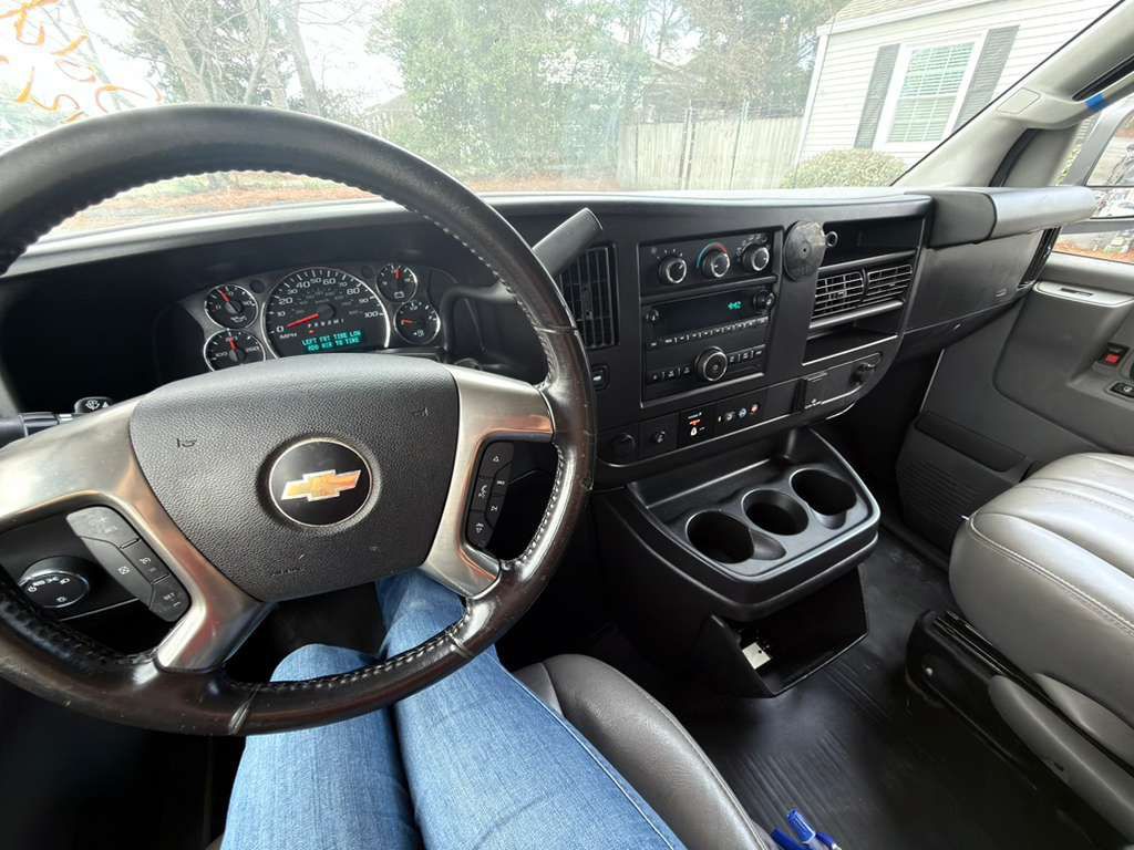 2019 Chevrolet Express Image 15