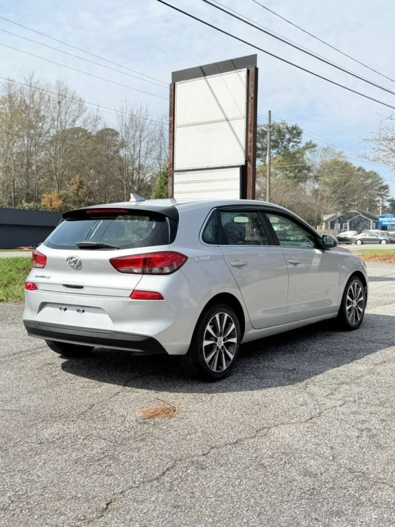 2019 Hyundai Elantra Image 7