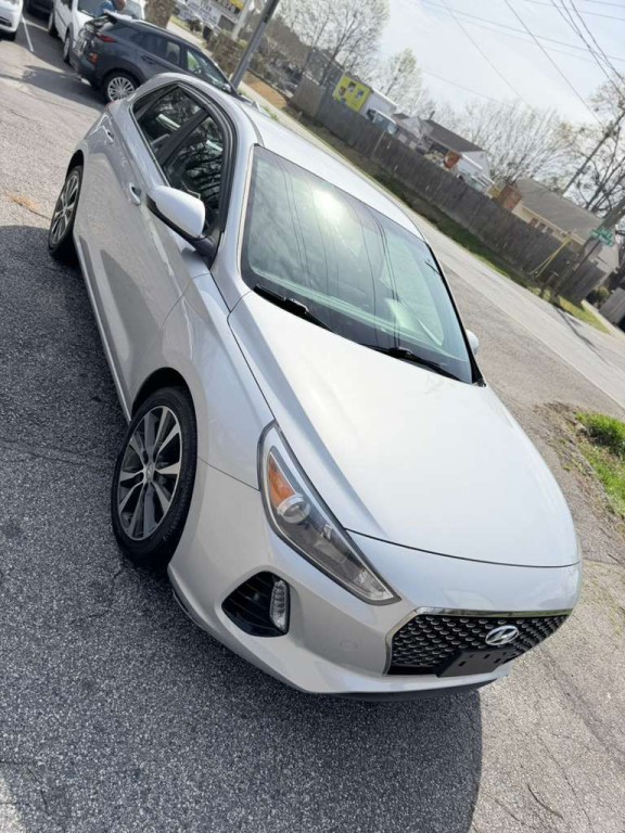 2019 Hyundai Elantra Image 8