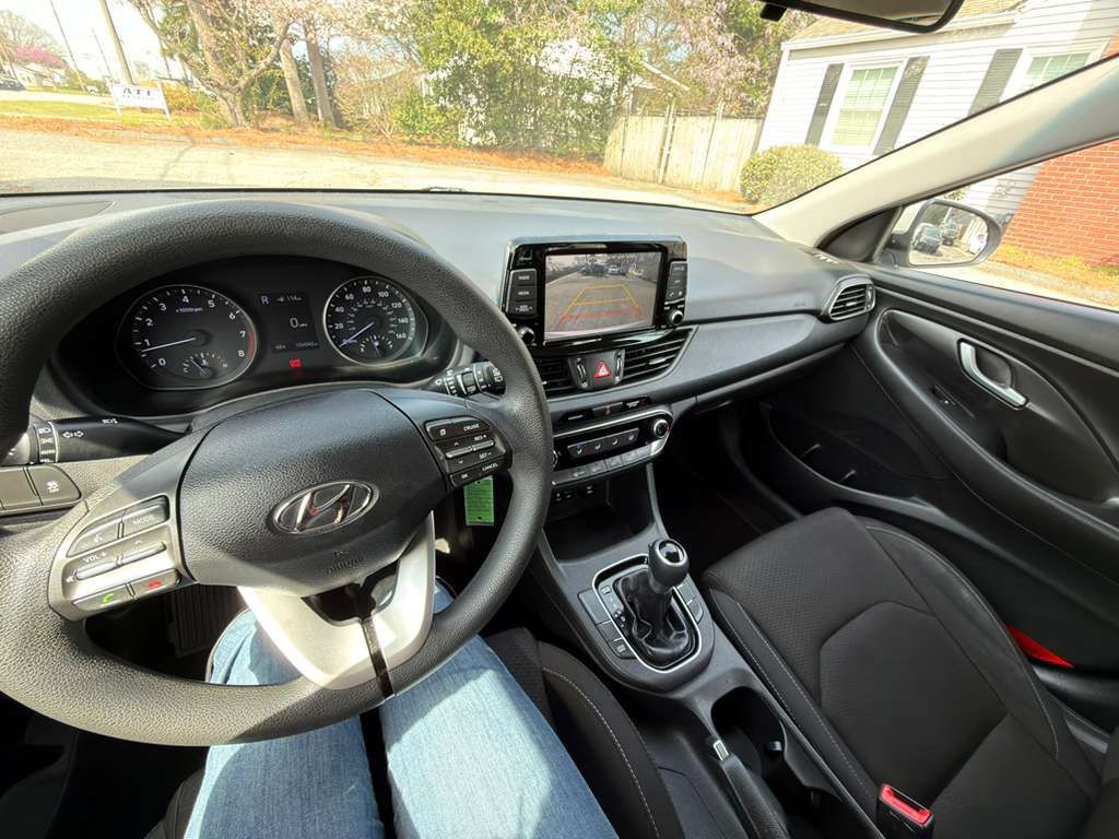 2019 Hyundai Elantra Image 14
