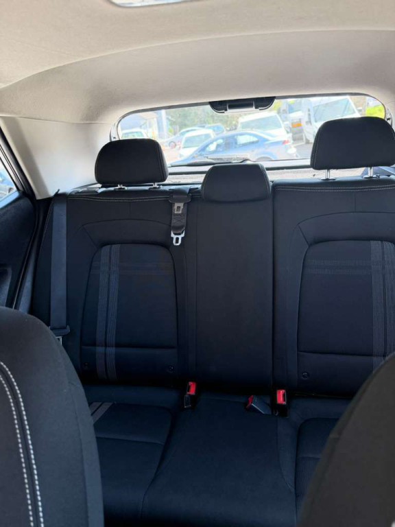 2022 Hyundai Venue Image 3