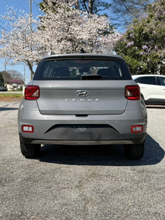 2022 Hyundai Venue Image 9