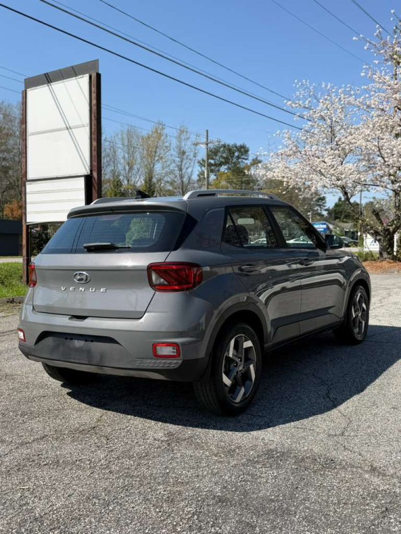 2022 Hyundai Venue Image 10