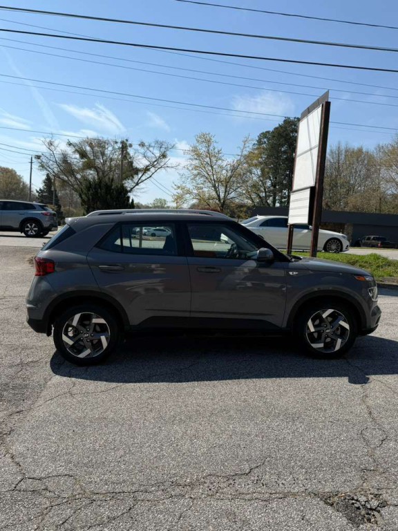 2022 Hyundai Venue Image 11
