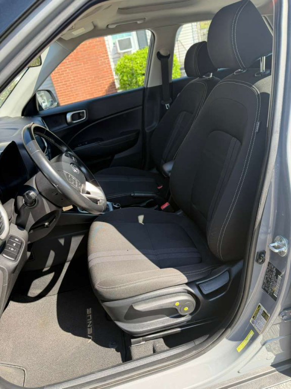 2022 Hyundai Venue Image 12