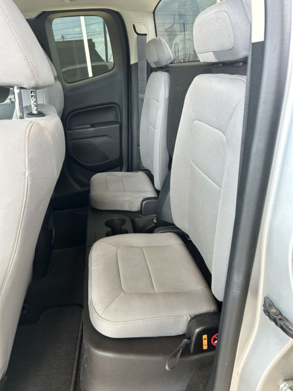 2016 Chevrolet Colorado Image 13