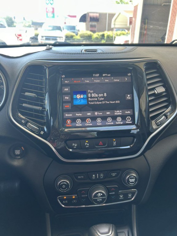 2019 Jeep Cherokee Image 12
