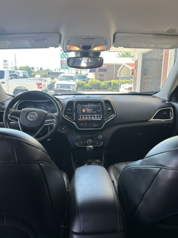2019 Jeep Cherokee Image 14