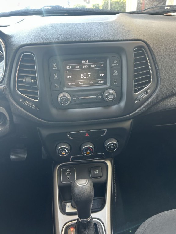 2018 Jeep Compass Image 13