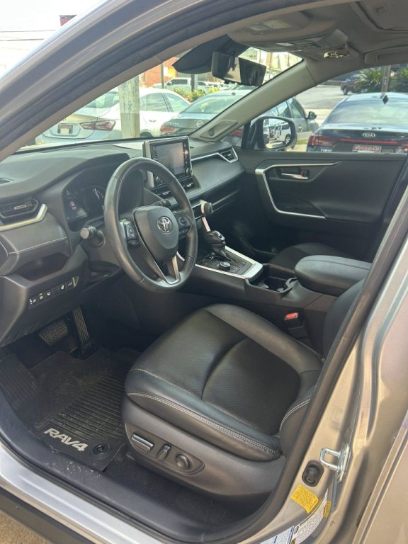 2020 Toyota Rav4 Image 10