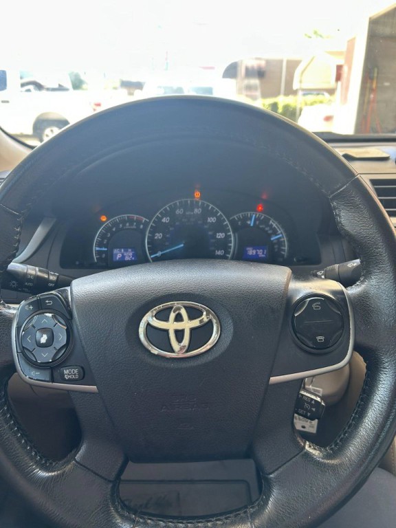 2012 Toyota Camry Image 14