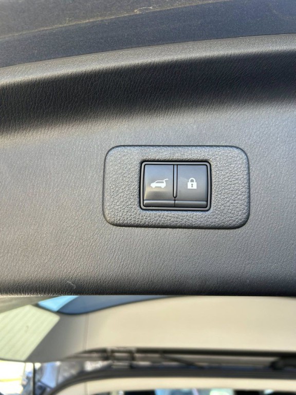 2021 Nissan Armada Image 13