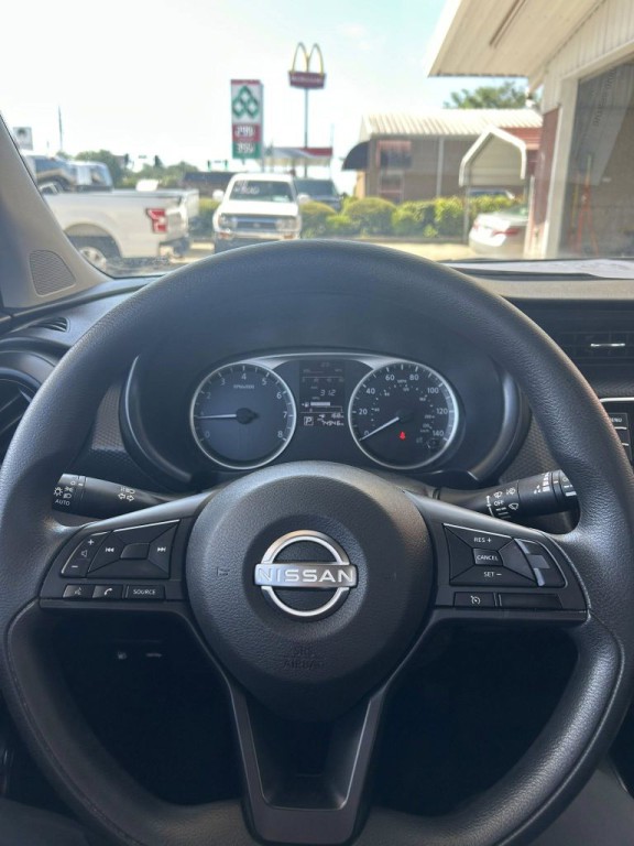 2023 Nissan Kicks Image 11