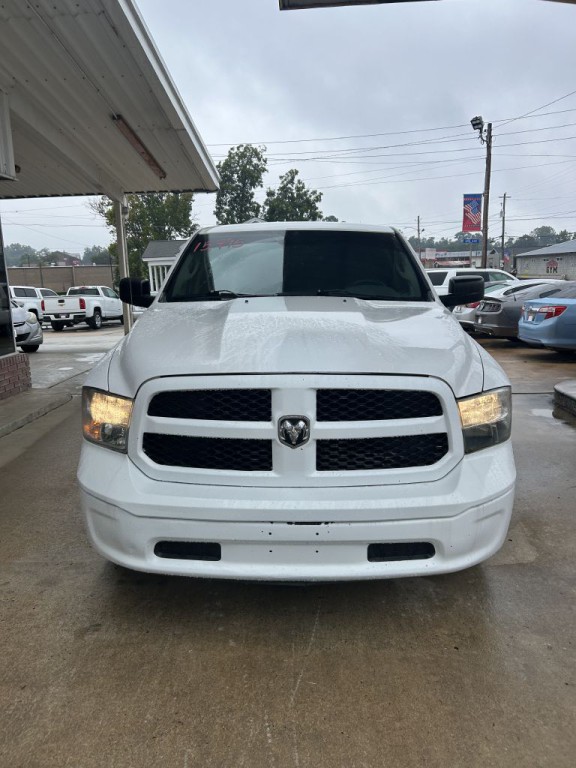 2016 RAM 1500 Image 3
