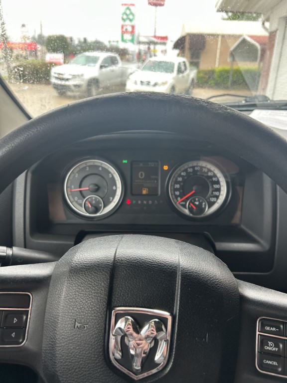 2016 RAM 1500 Image 12