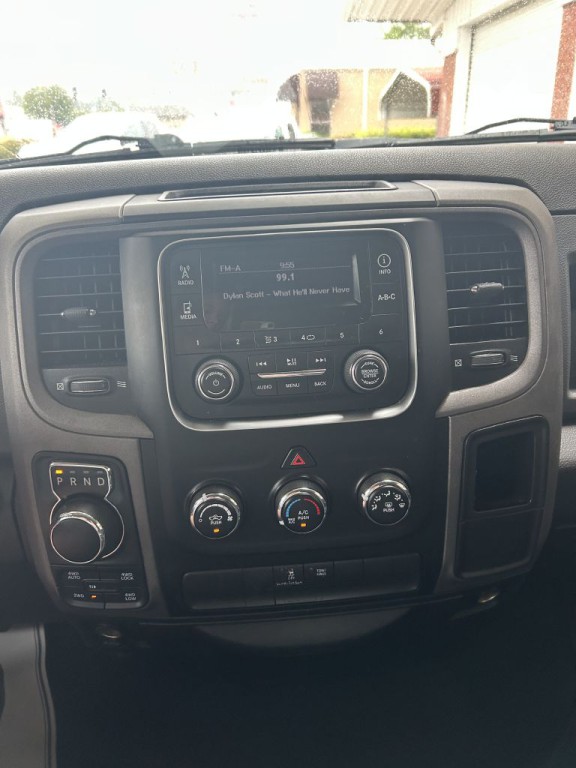 2016 RAM 1500 Image 13