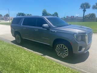 2021 GMC Yukon Image 4
