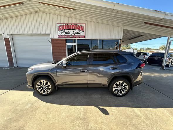 2023 Toyota Rav4 Image 1